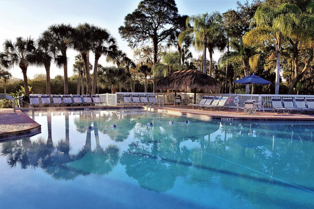 ROYAL COACHMAN Enhanced Camping